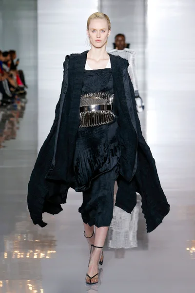 Look 70